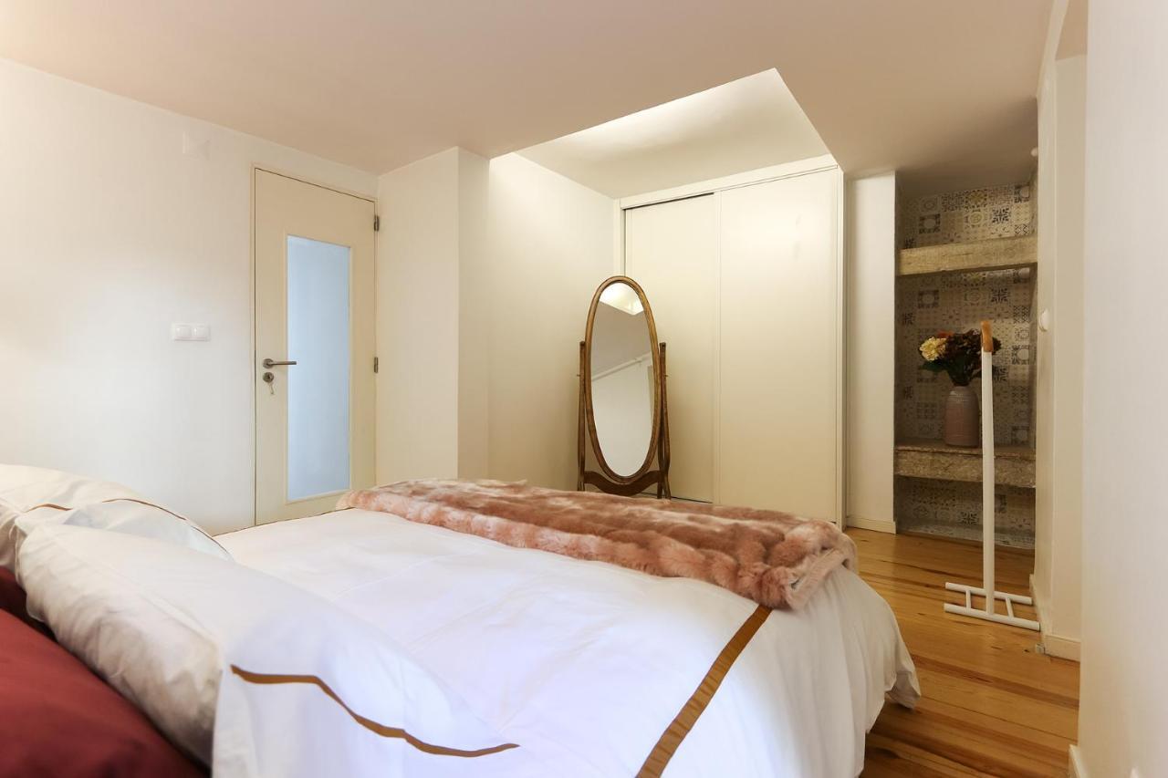 Charming And Stylish Downtown Apt In XIX Century Building リスボン エクステリア 写真