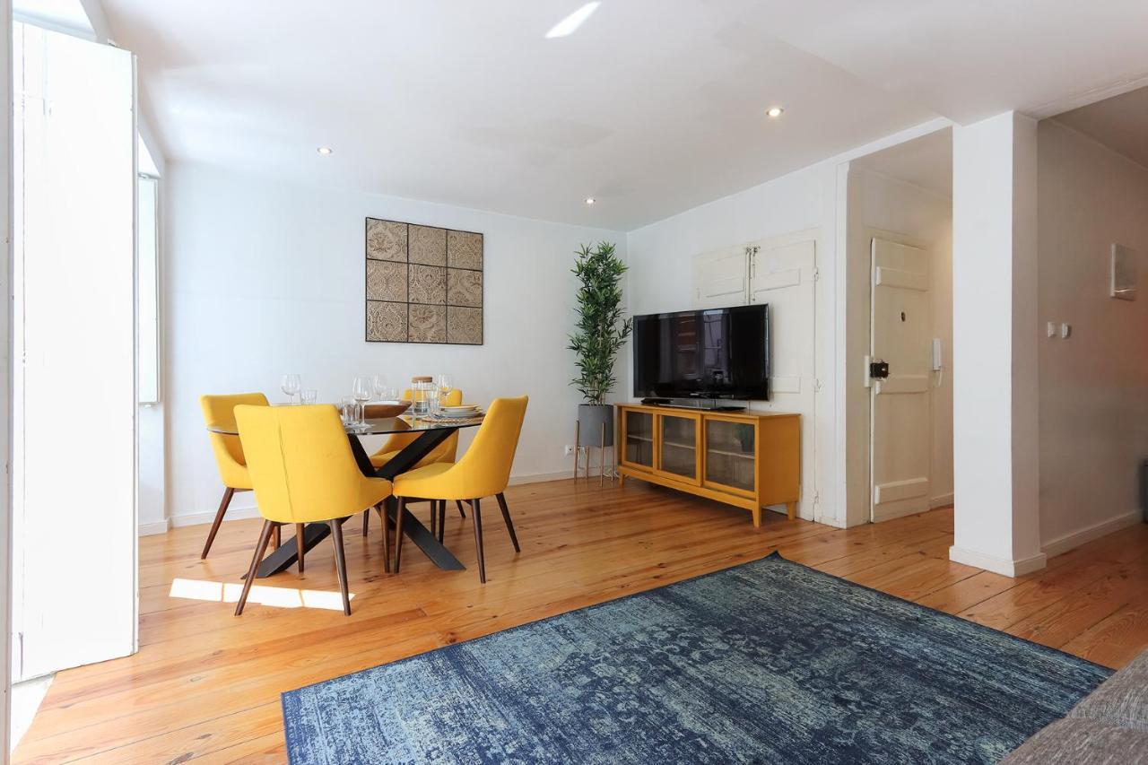 Charming And Stylish Downtown Apt In XIX Century Building リスボン エクステリア 写真