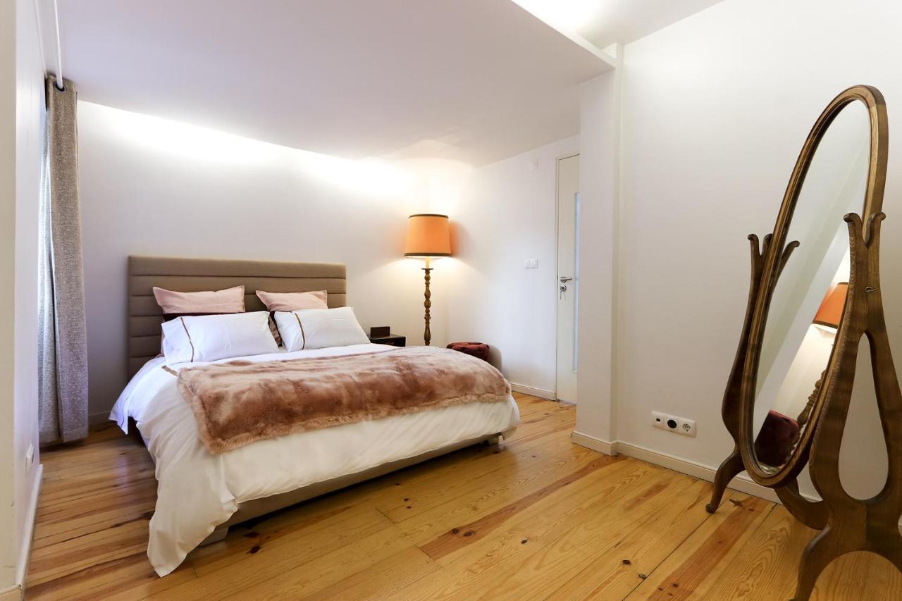 Charming And Stylish Downtown Apt In XIX Century Building リスボン エクステリア 写真