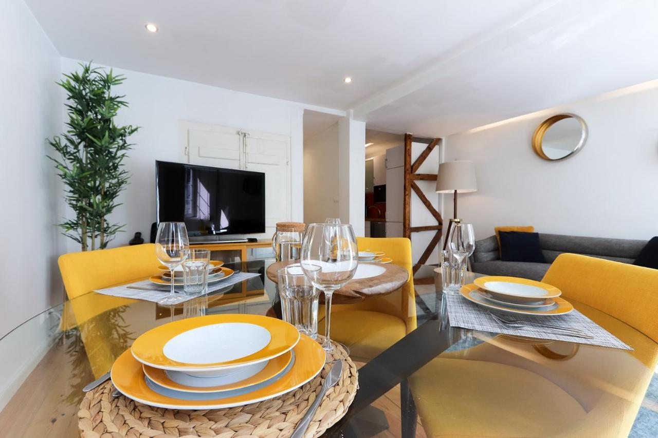 Charming And Stylish Downtown Apt In XIX Century Building リスボン エクステリア 写真