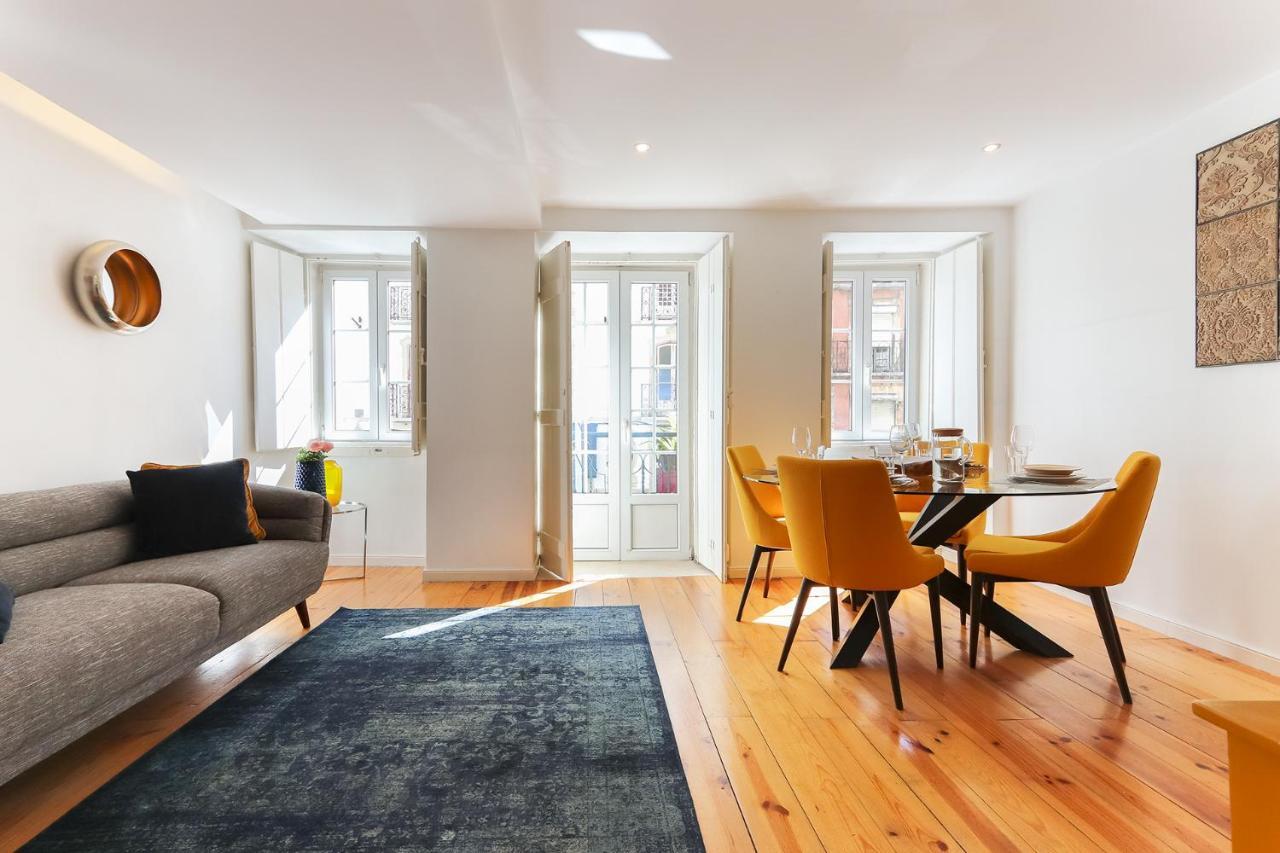Charming And Stylish Downtown Apt In XIX Century Building リスボン エクステリア 写真