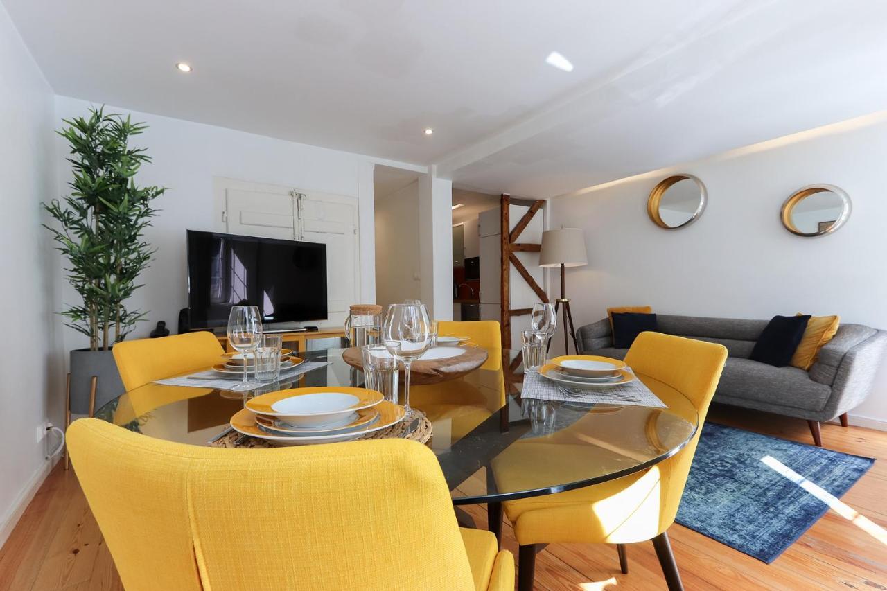 Charming And Stylish Downtown Apt In XIX Century Building リスボン エクステリア 写真