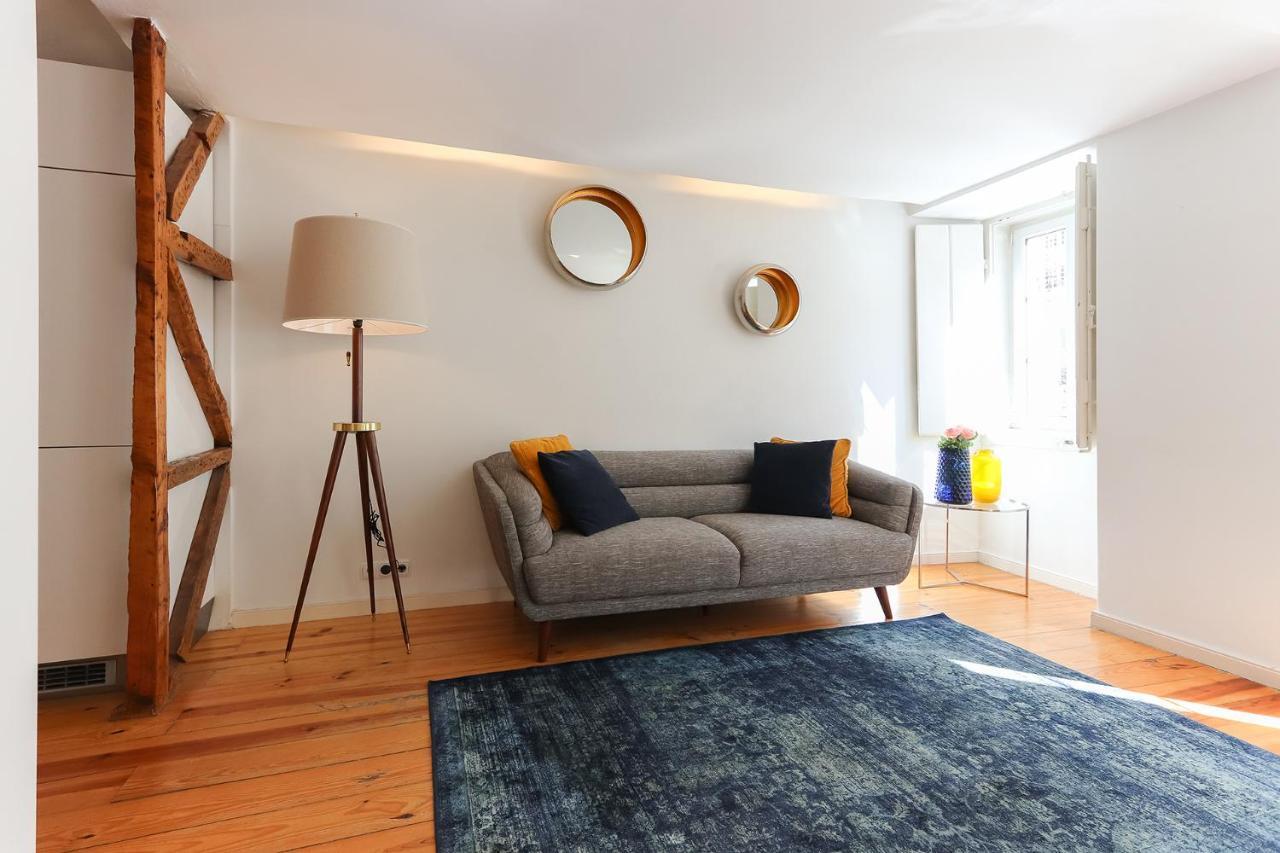 Charming And Stylish Downtown Apt In XIX Century Building リスボン エクステリア 写真