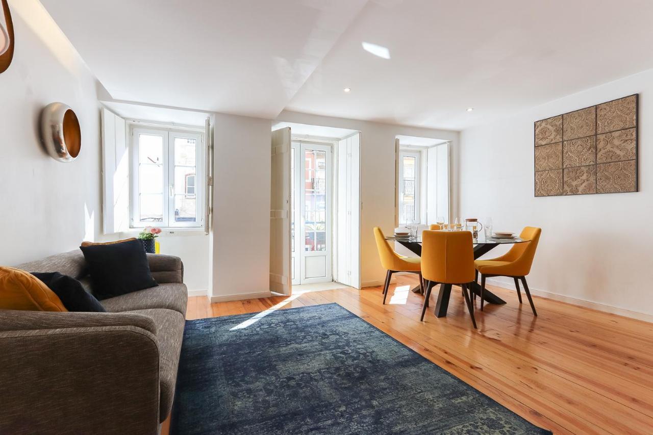 Charming And Stylish Downtown Apt In XIX Century Building リスボン エクステリア 写真
