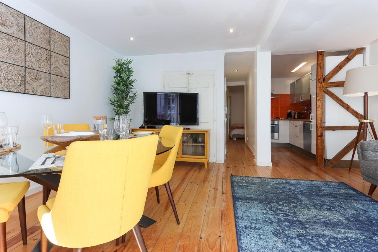 Charming And Stylish Downtown Apt In XIX Century Building リスボン エクステリア 写真