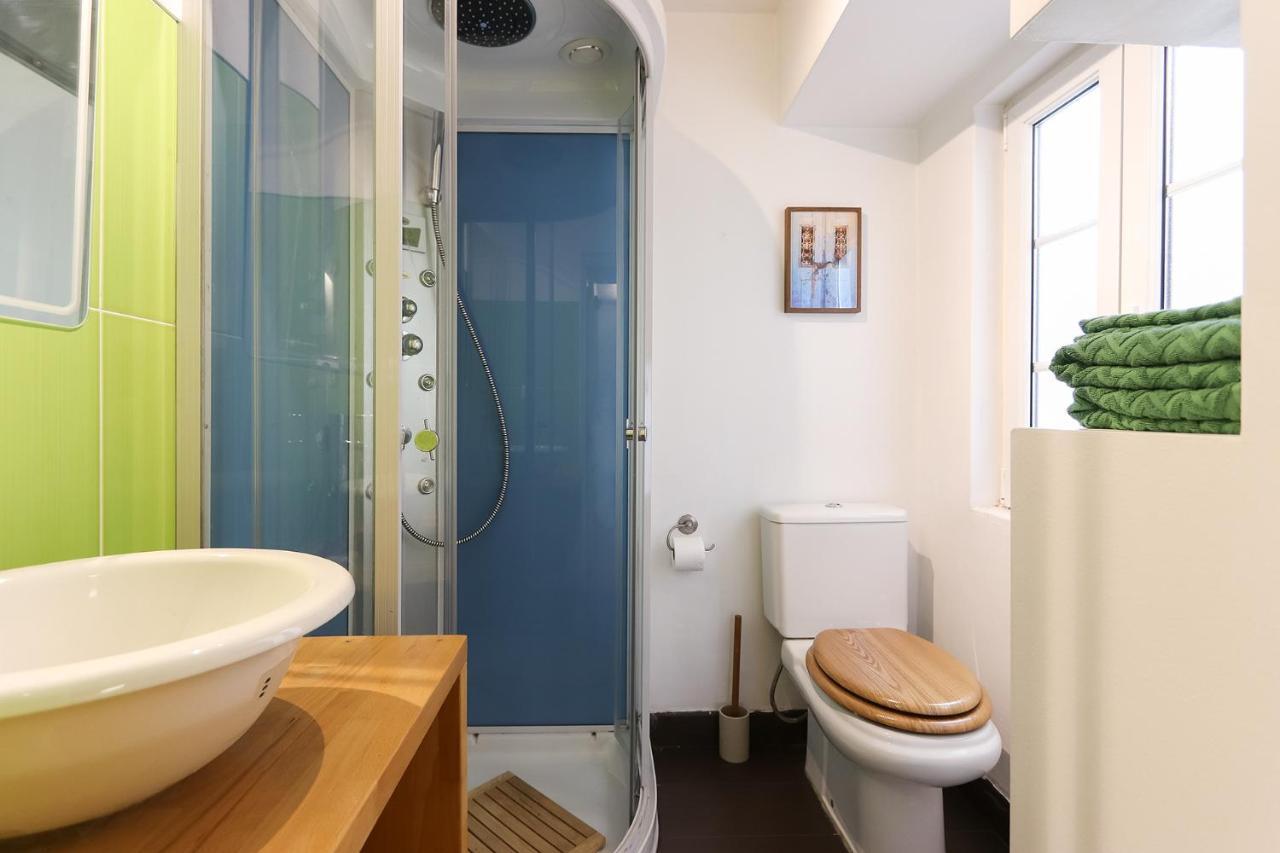 Charming And Stylish Downtown Apt In XIX Century Building リスボン エクステリア 写真