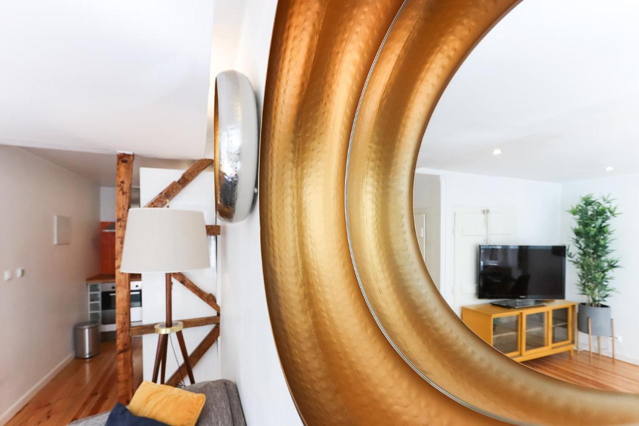 Charming And Stylish Downtown Apt In XIX Century Building リスボン エクステリア 写真