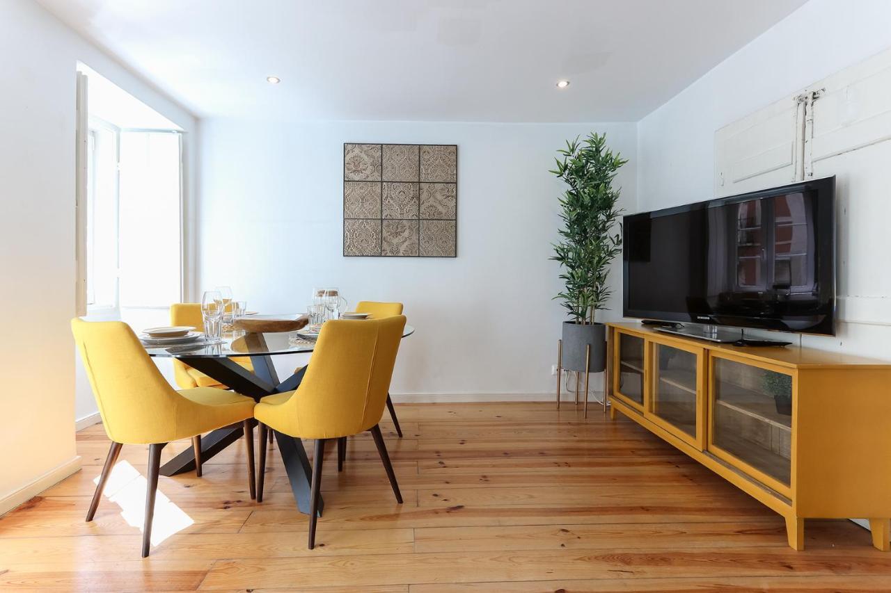 Charming And Stylish Downtown Apt In XIX Century Building リスボン エクステリア 写真